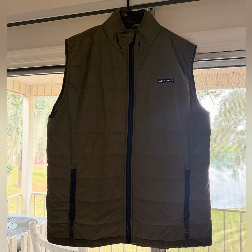 Salt Life Men's Forest Green Puffer Vest